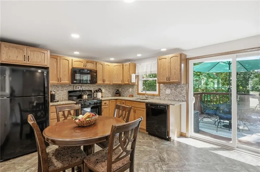 36 Mary Beth Drive Warwick RI 02886