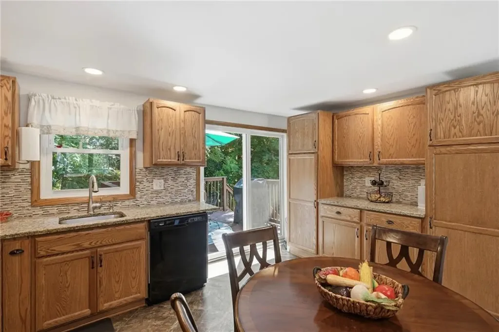 36 Mary Beth Drive Warwick RI 02886