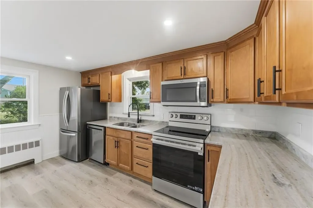 28 Plain Street East Providence RI 02916