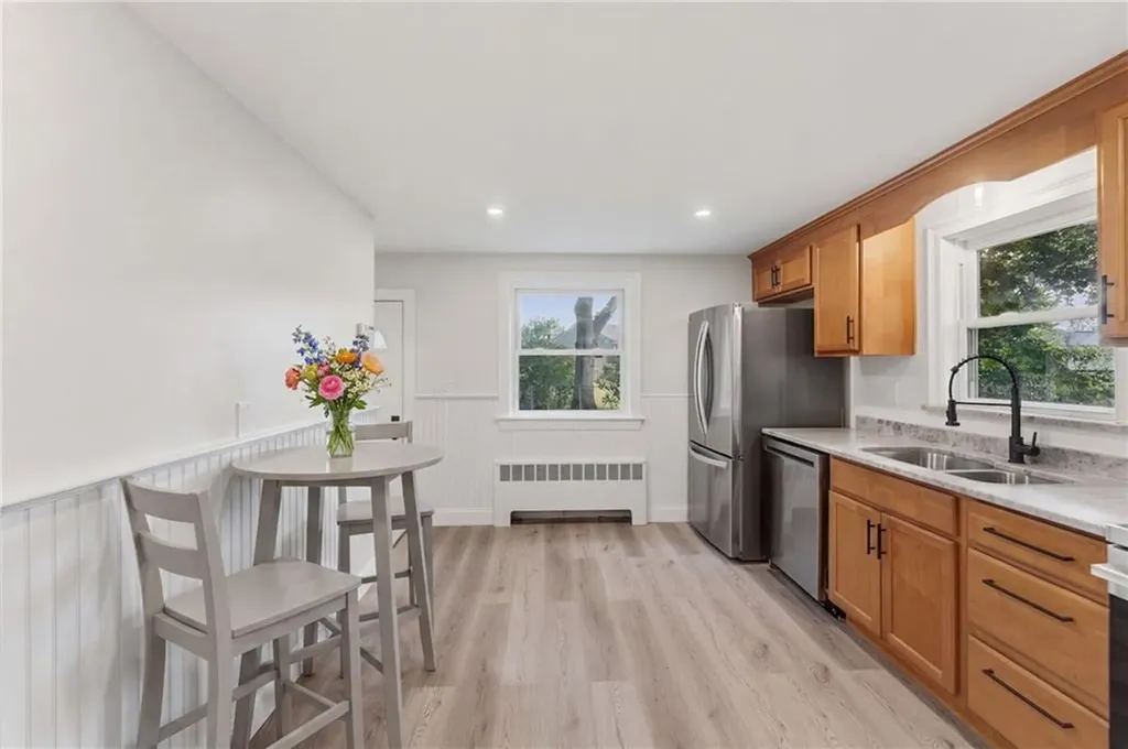 28 Plain Street East Providence RI 02916