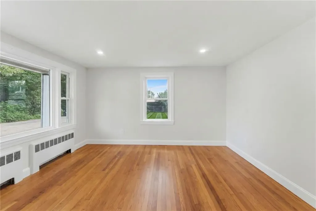 28 Plain Street East Providence RI 02916
