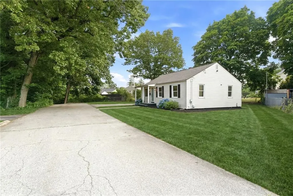 28 Plain Street East Providence RI 02916