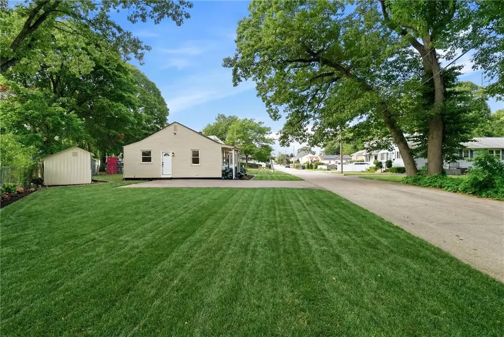 28 Plain Street East Providence RI 02916