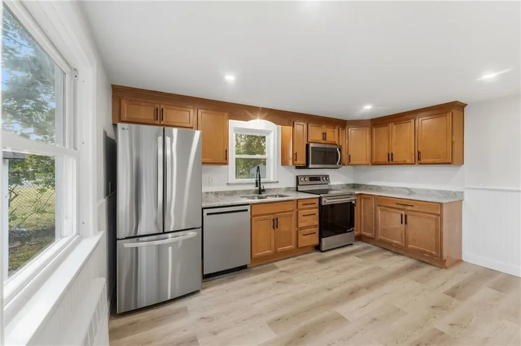 28 Plain Street East Providence RI 02916