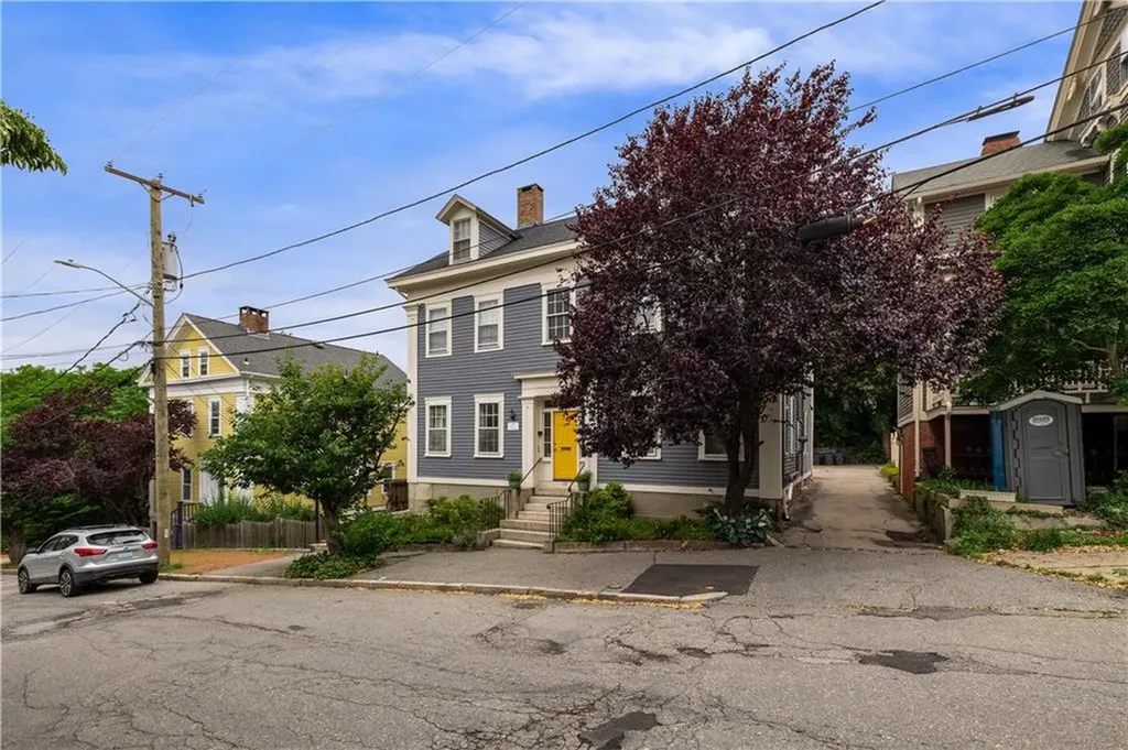 22 Halsey Street Providence RI 02906