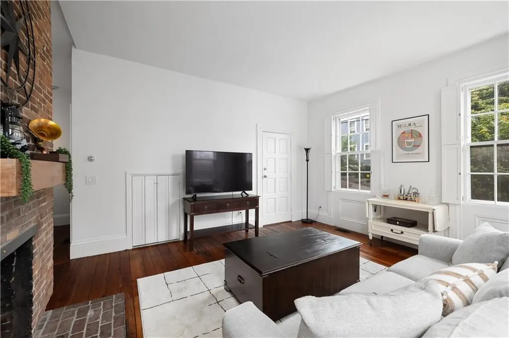 22 Halsey Street Providence RI 02906