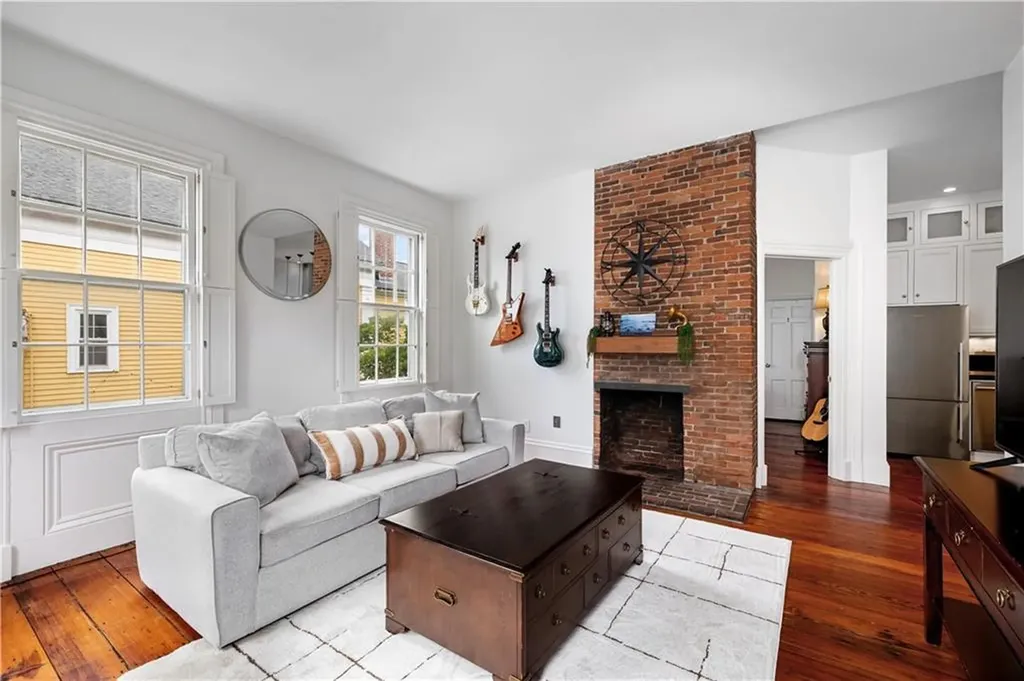 22 Halsey Street Providence RI 02906