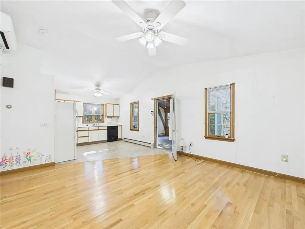 657 Shannock Road South Kingstown RI 02879