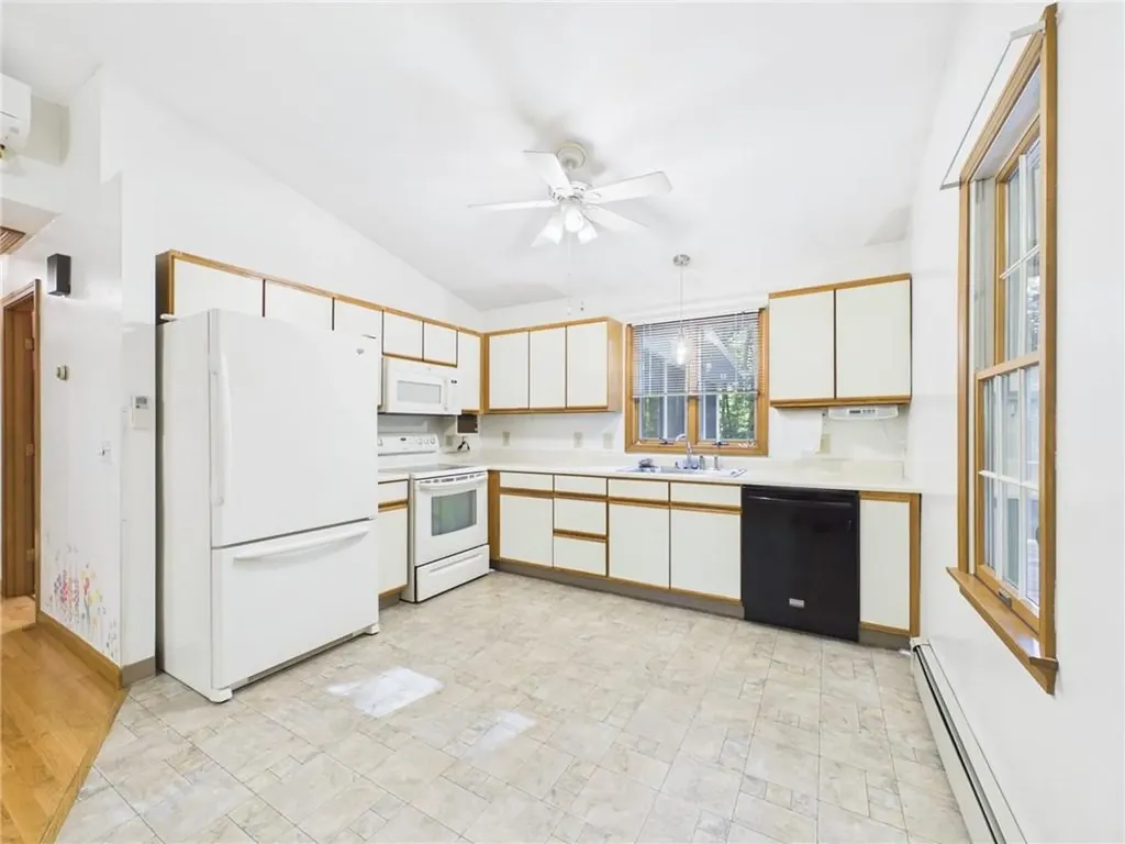 657 Shannock Road South Kingstown RI 02879