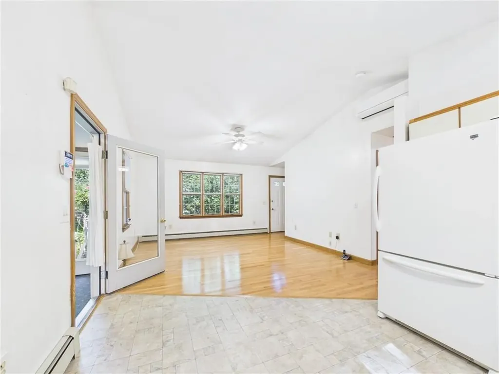 657 Shannock Road South Kingstown RI 02879
