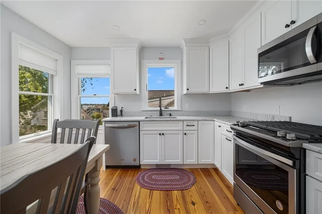 77 Pope Street Newport RI 02840