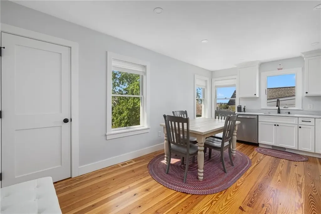 77 Pope Street Newport RI 02840