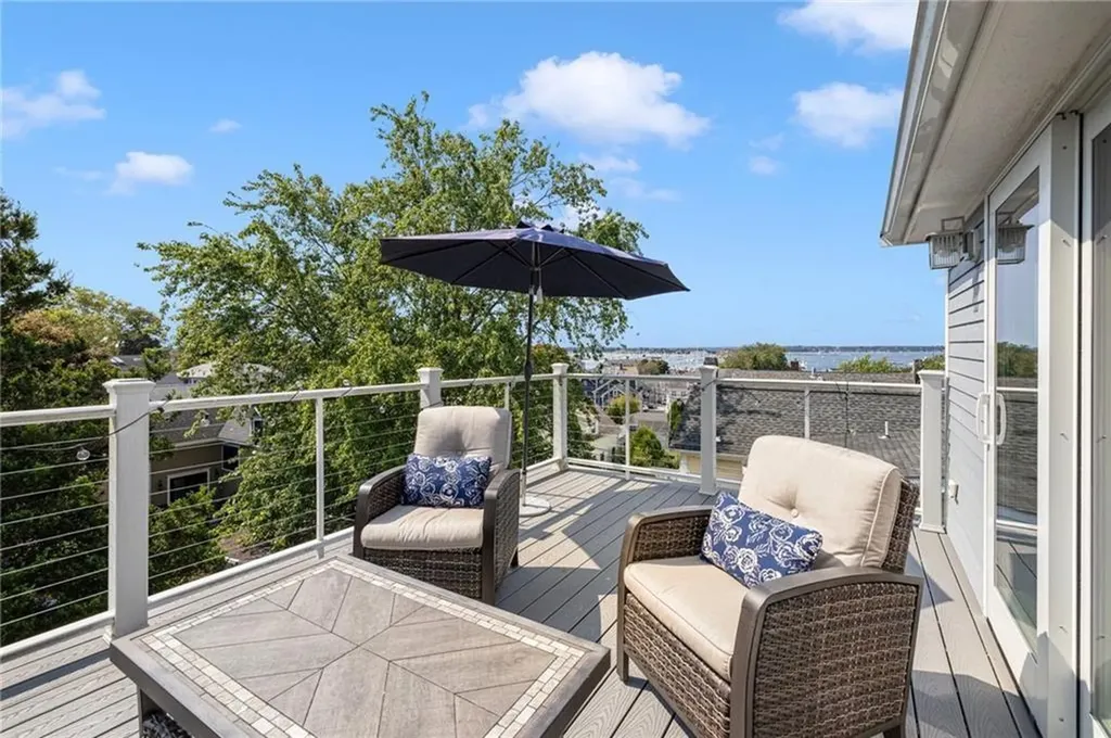 77 Pope Street Newport RI 02840