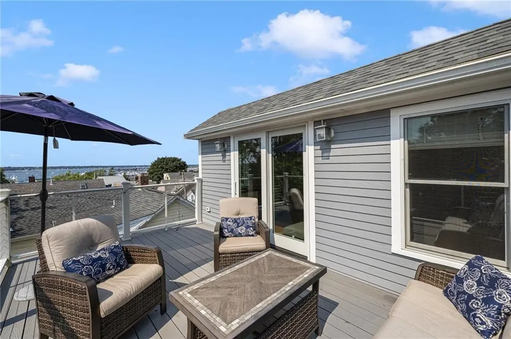 77 Pope Street Newport RI 02840