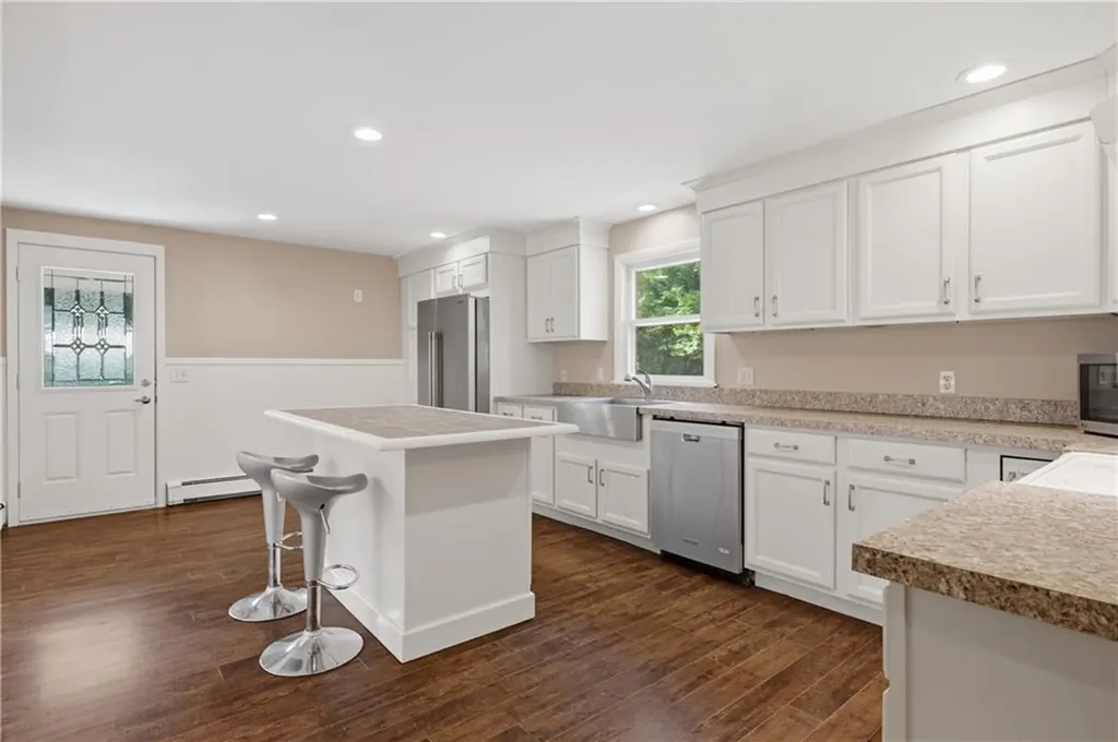 567 Providence Pike North Smithfield RI 02896