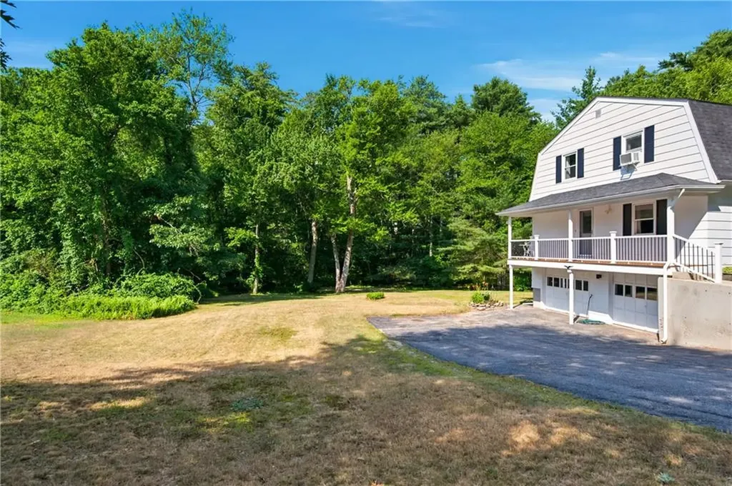 567 Providence Pike North Smithfield RI 02896