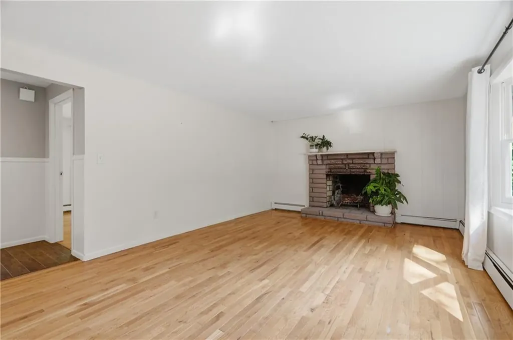 567 Providence Pike North Smithfield RI 02896
