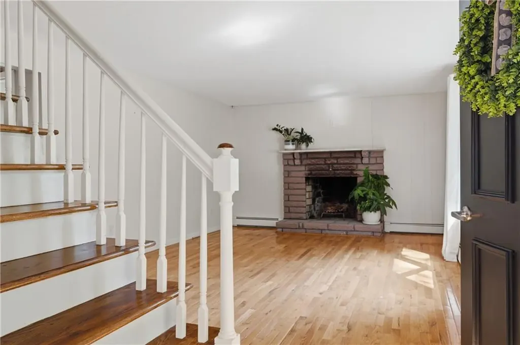 567 Providence Pike North Smithfield RI 02896