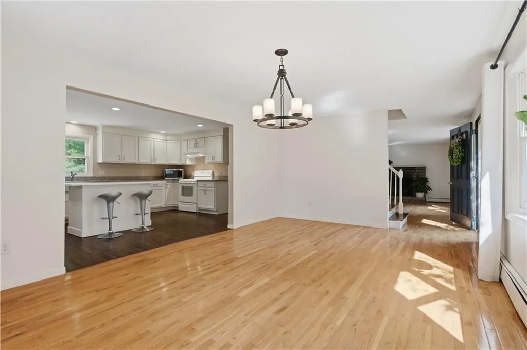 567 Providence Pike North Smithfield RI 02896