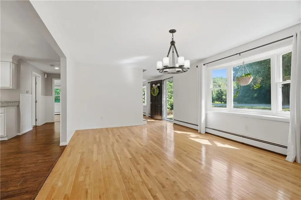 567 Providence Pike North Smithfield RI 02896