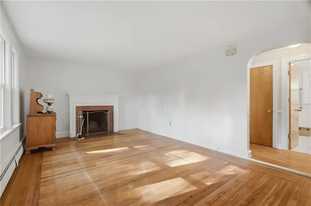 380 Angel Road North Providence RI 02904