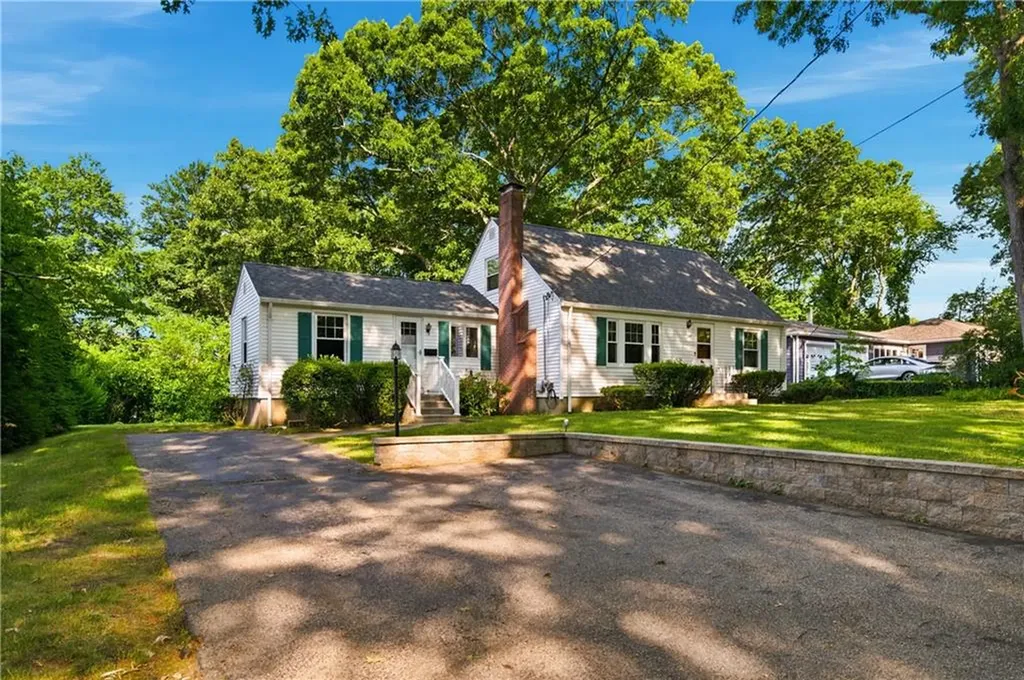 380 Angel Road North Providence RI 02904