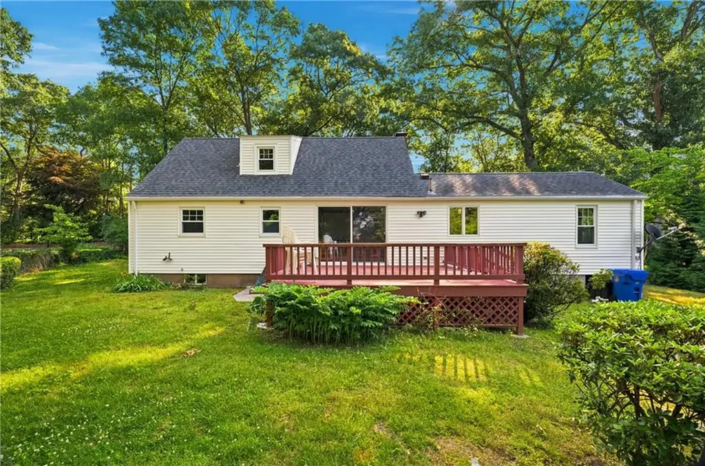 380 Angel Road North Providence RI 02904