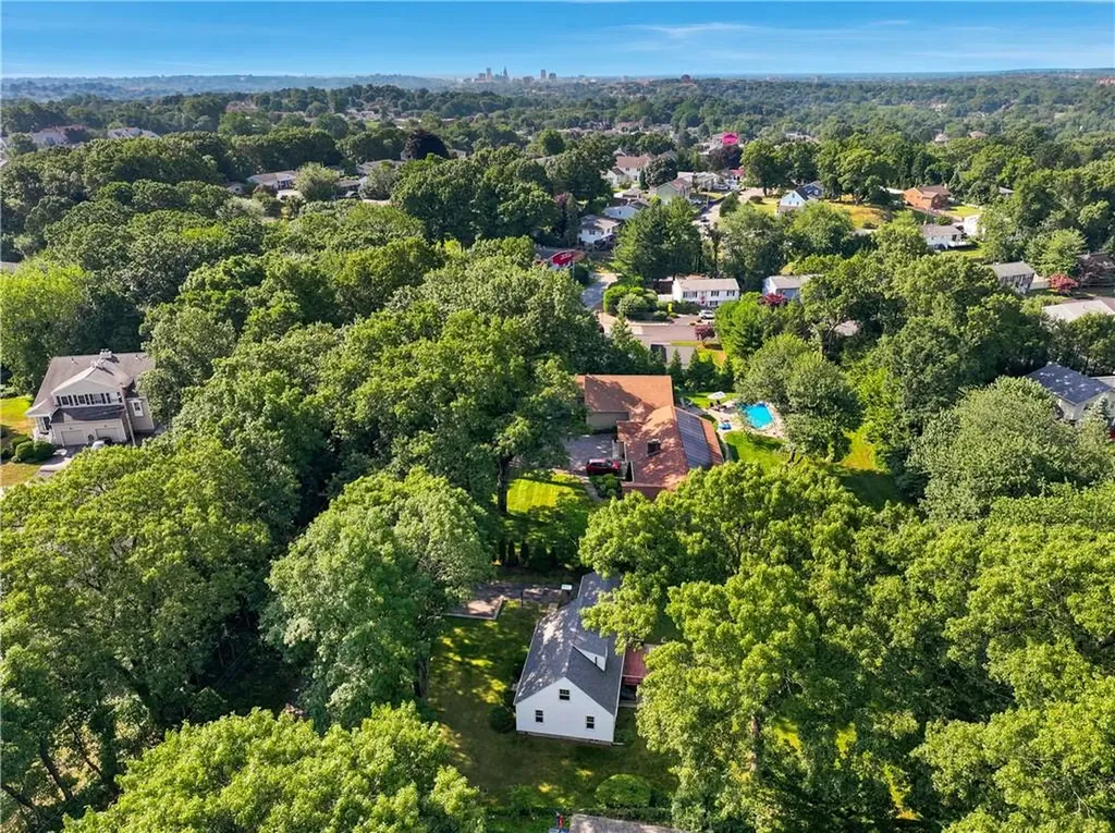 380 Angel Road North Providence RI 02904