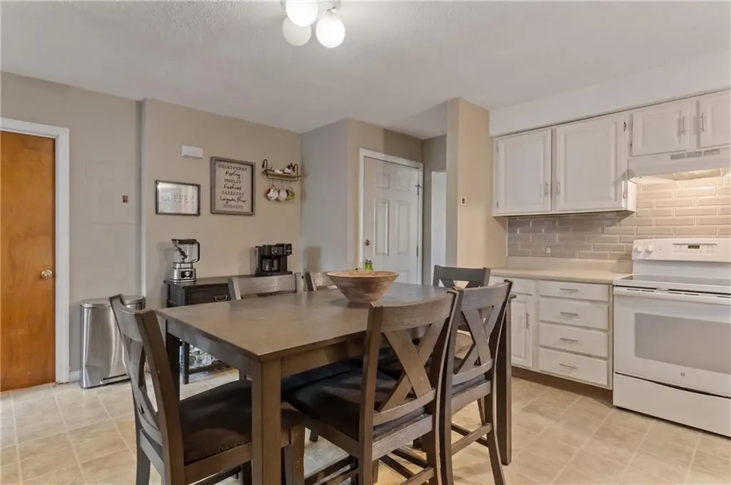 76 Dewey Street Woonsocket RI 02895
