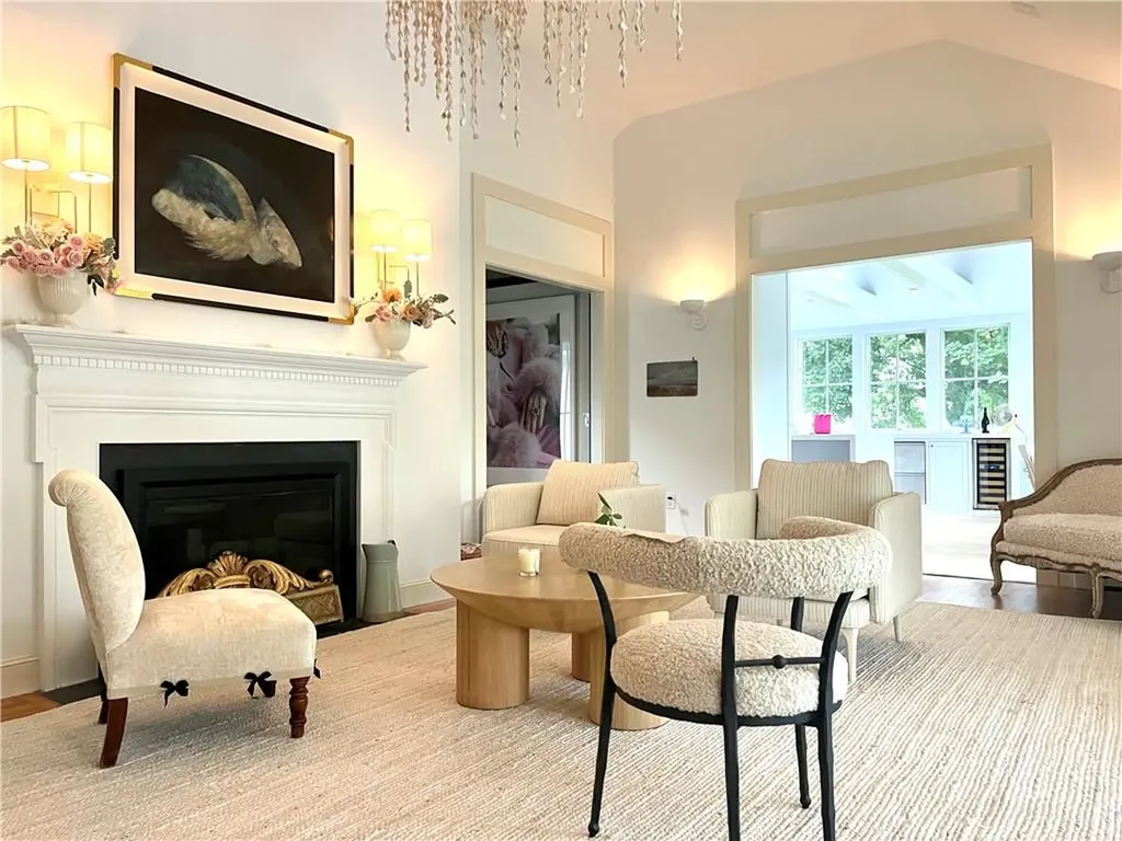 124 Harrison Avenue Newport RI 02840
