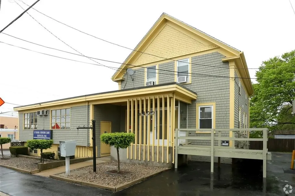 2400 Pawtucket Avenue East Providence RI 02914