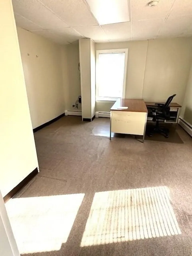 2400 Pawtucket Avenue East Providence RI 02914