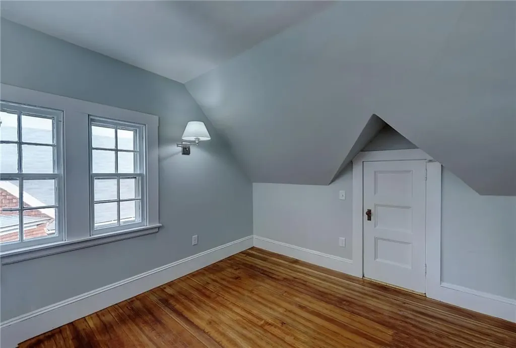 16 Elton Street Providence RI 02906