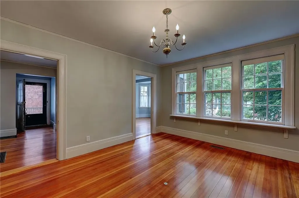 16 Elton Street Providence RI 02906