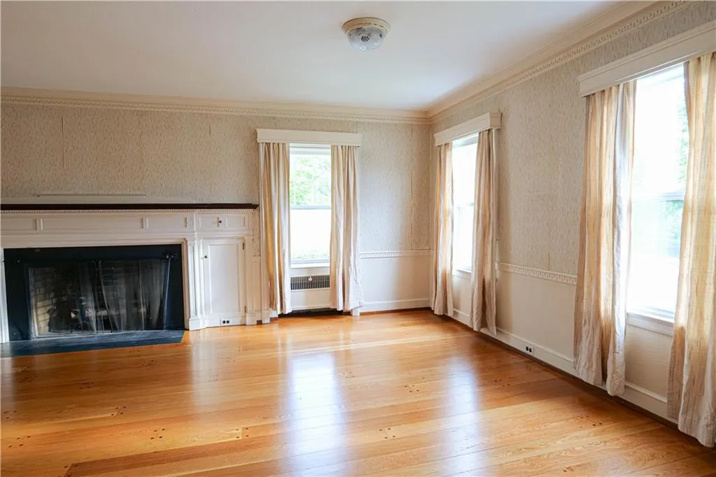 36 Underwood Drive Pawtucket RI 02860