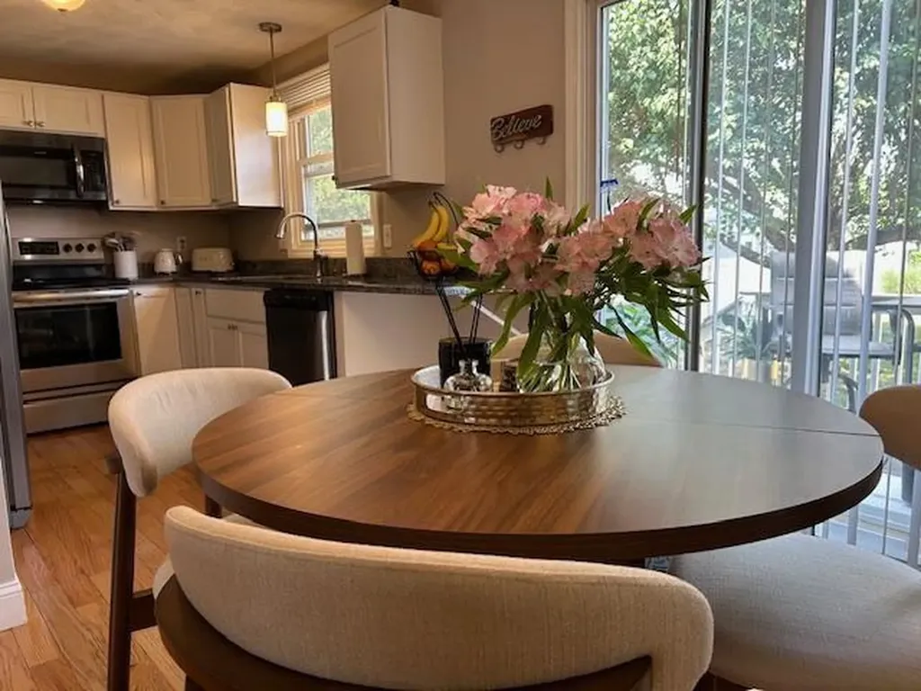 21 Falcon Avenue Warwick RI 02888