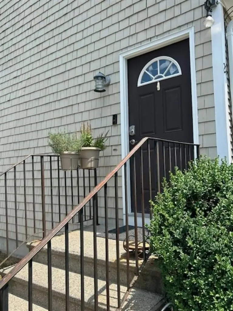 21 Falcon Avenue Warwick RI 02888