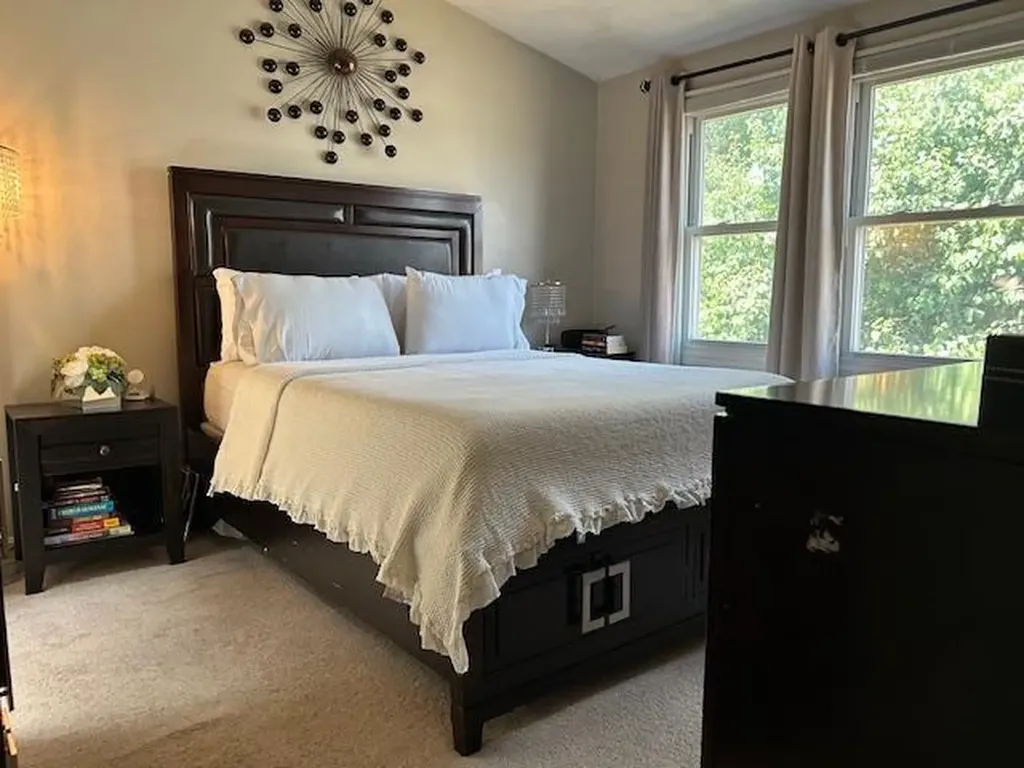 21 Falcon Avenue Warwick RI 02888