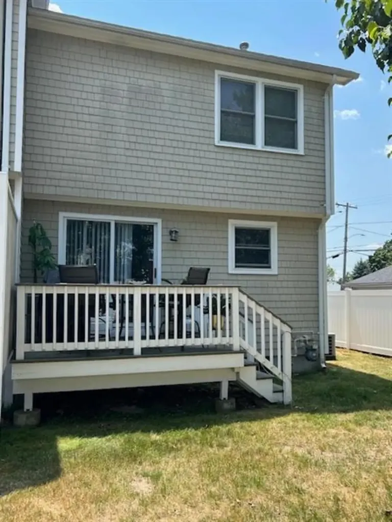 21 Falcon Avenue Warwick RI 02888