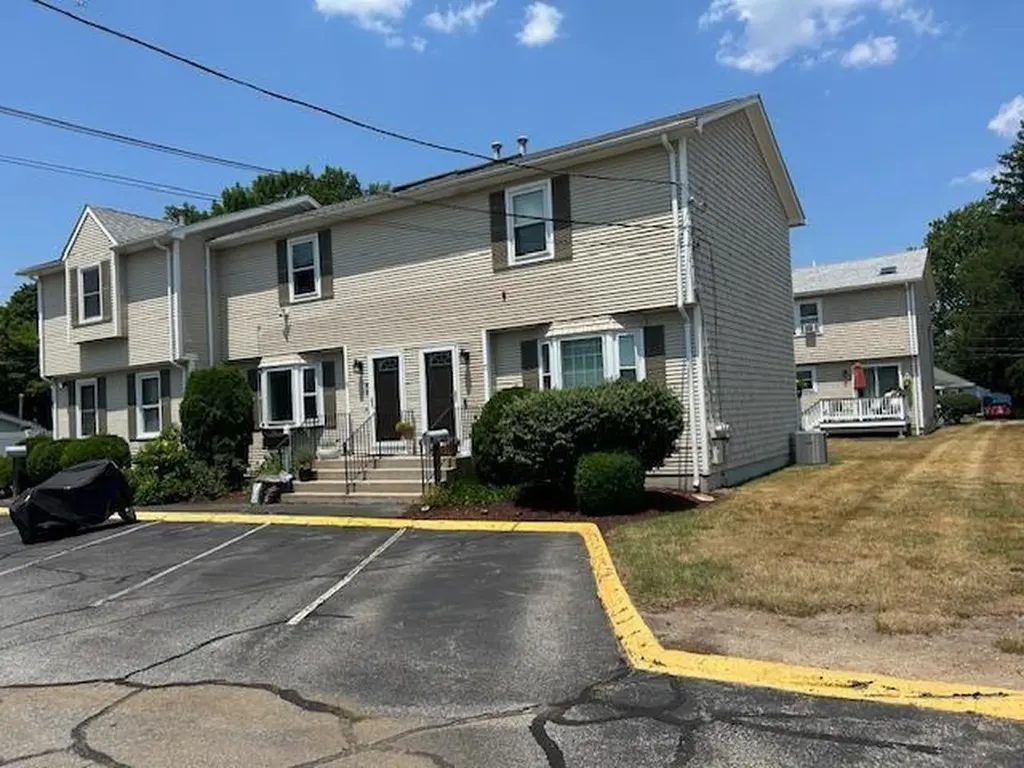 21 Falcon Avenue Warwick RI 02888