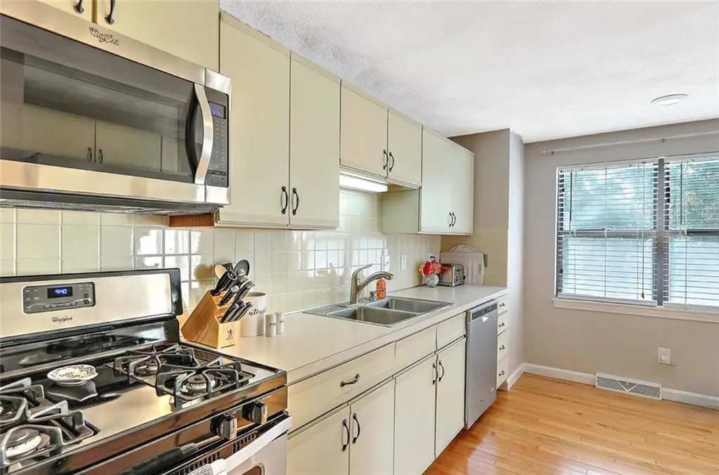 2705 Pinewood Drive Smithfield RI 02917