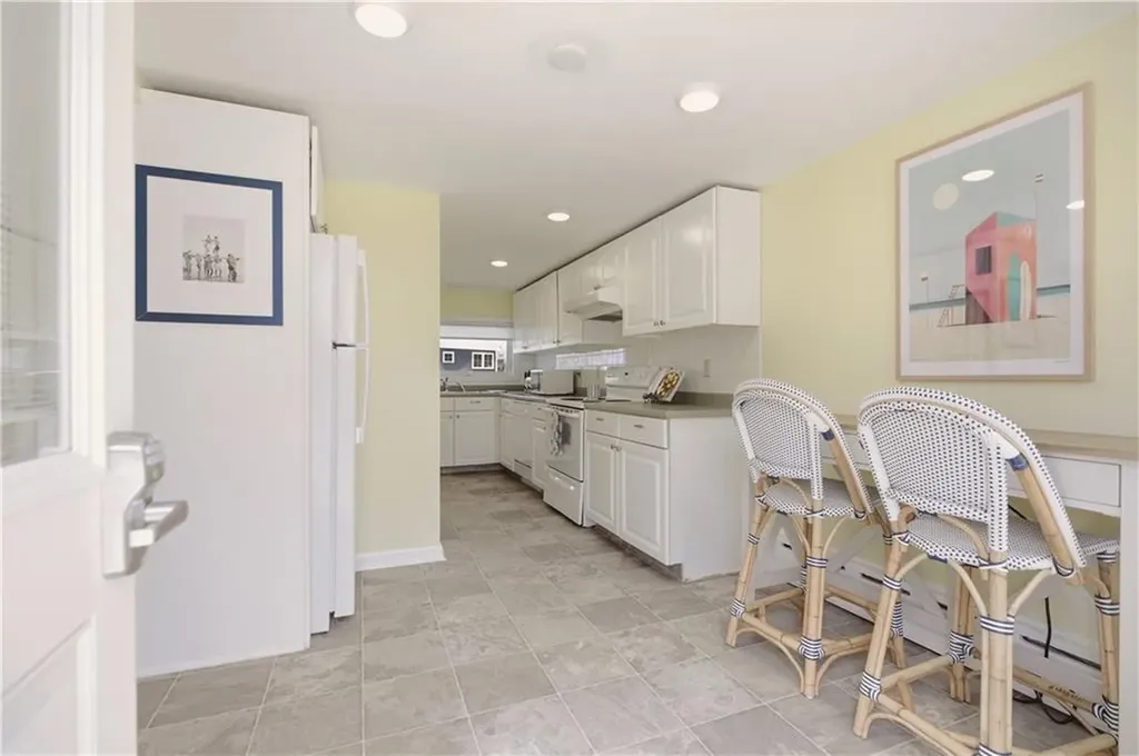 2 Stimpson Street Middletown RI 02842