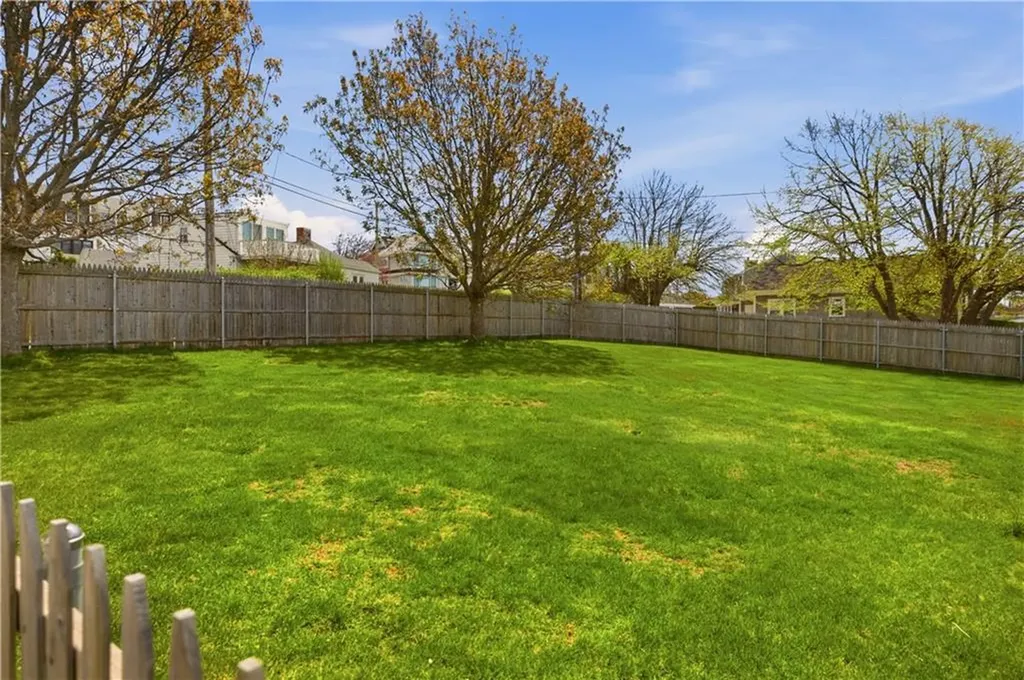 2 Stimpson Street Middletown RI 02842