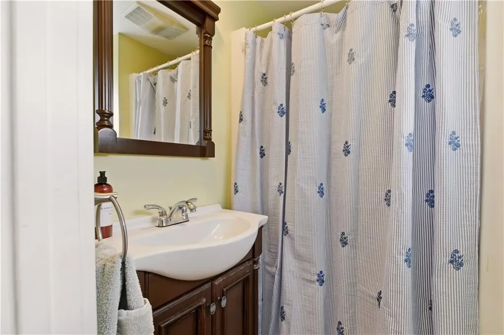 2 Stimpson Street Middletown RI 02842