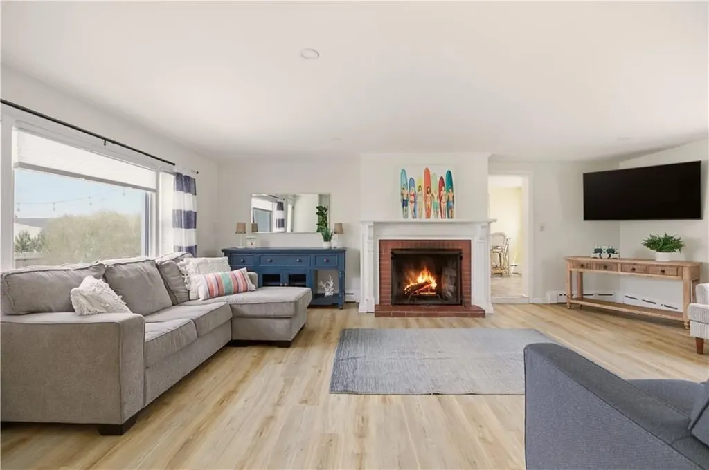 2 Stimpson Street Middletown RI 02842