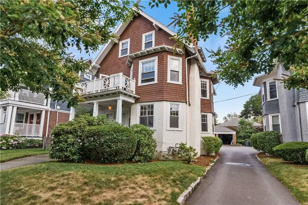 155 Irving Avenue Providence RI 02906