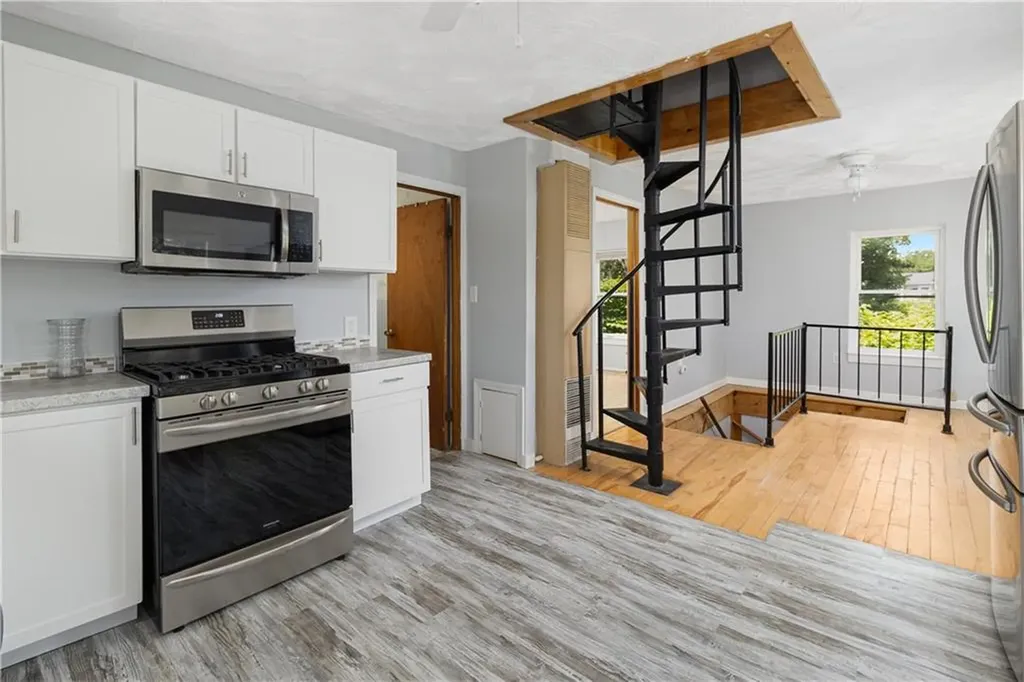 155 Stanton Avenue East Providence RI 02915