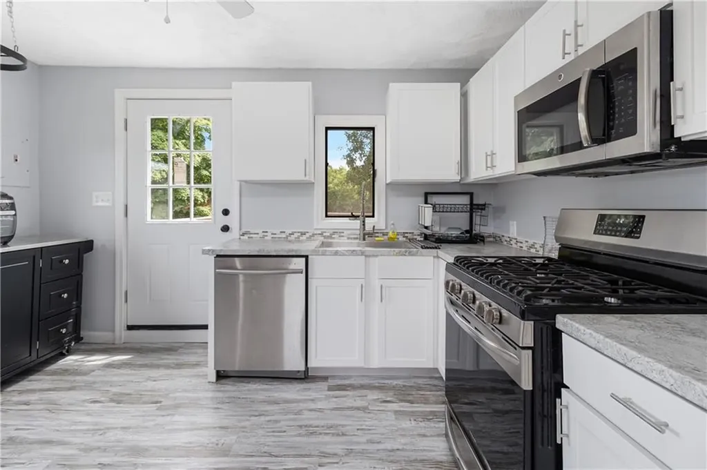155 Stanton Avenue East Providence RI 02915