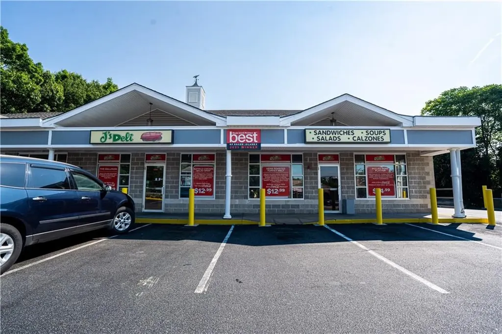 760 Cumberland Hill Road Woonsocket RI 02895
