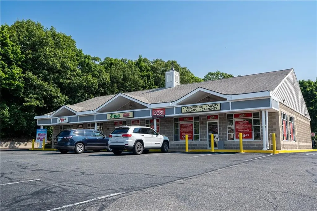 760 Cumberland Hill Road Woonsocket RI 02895
